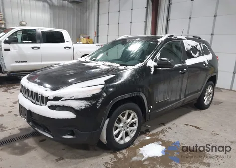2016 Jeep Cherokee Latitude z USA, uszkodzony, nr VIN 1C4PJLCB5GW303535
